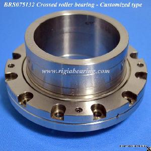 brs075132 crossed roller bearing mounting holes