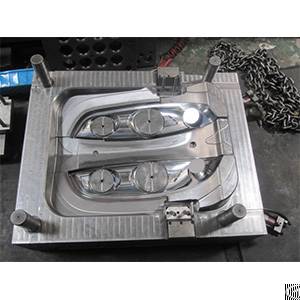 Plastic Auto Lamp Injection Mold Maker