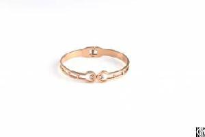 Fashion Stainless Steel Bangle Hollowed Rose Gold Girl Bangle With Zirconias Imbeded
