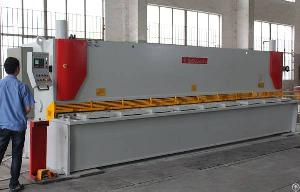 Japan Hydraulic Guillotine Shears 6000mm Metal Plate Cutting