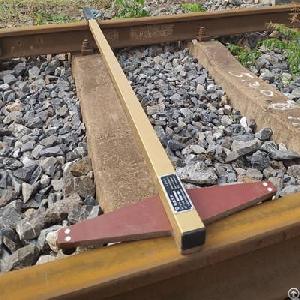 railway track sqaure ruler