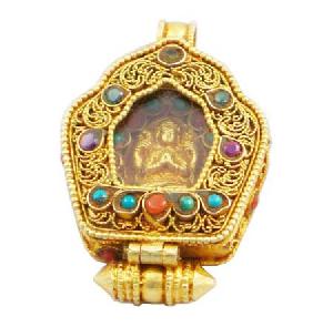Gold Tibetan Buddhist Buddha Coral And Turquoise Prayer Box | Qh0971 ...
