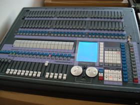 Dmx 2048 Channels Pearl 2010 Controller / Console