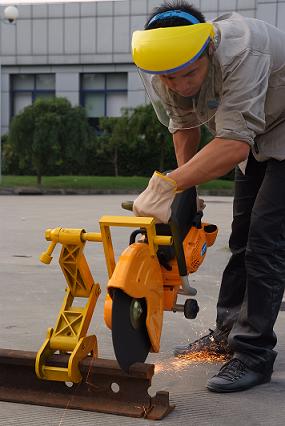 Handheld Concrete Saw, Hand Rock Saw, Hand Rail Saw And Demolition Saw For Concrete And Rock Cutting