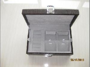 portable jewelry display case