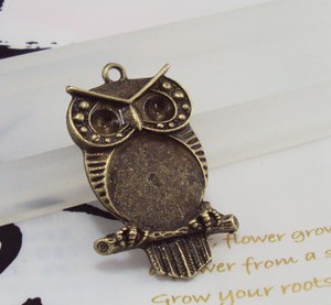 alloy owl pendant