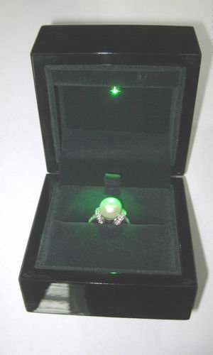 diamond display box powered led spotlight