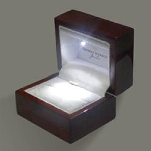 Famous High Quality Ring Box With High-powered Led Spotlight