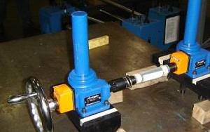 Manual Screw Jacks Adjust Roll Forming Mills Backlash