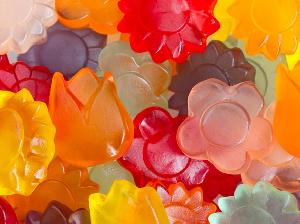 flower shaped gummy candy packed